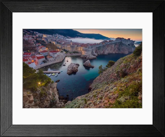 Framed Print : Dubrovnik, Croatia. Beautiful romantic old town of Dubrovnik during sunrise Framed Print : Dubrovnik, Croatia. Beautiful romantic old town of Dubrovnik during sunrise