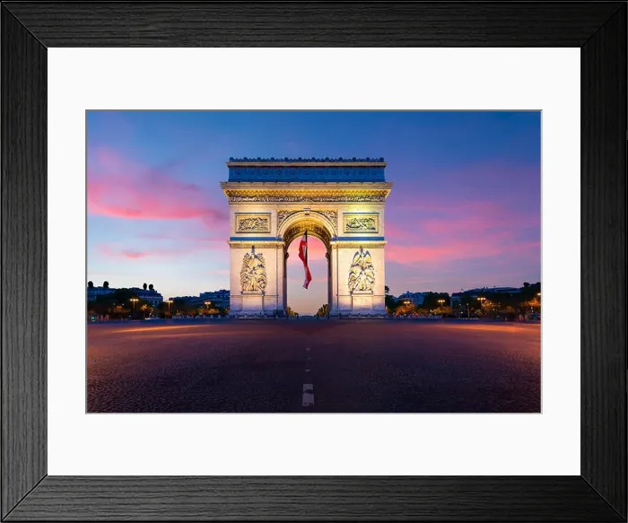 Framed Print : Arc de Triomphe de Paris at night in Paris, France Framed Print : Arc de Triomphe de Paris at night in Paris, France