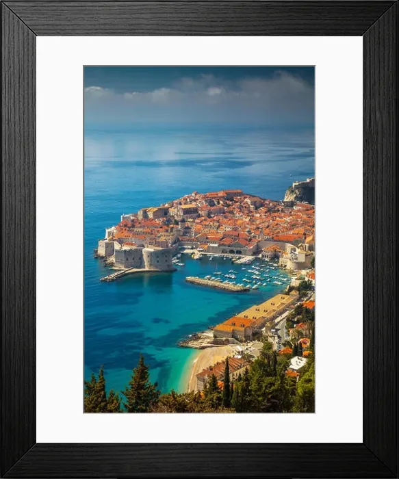Framed Print : Dubrovnik, Croatia. Beautiful romantic old town of Dubrovnik during sunny day, Croatia, Europe Framed Print : Dubrovnik, Croatia. Beautiful romantic old town of Dubrovnik during sunny day, Croatia, Europe