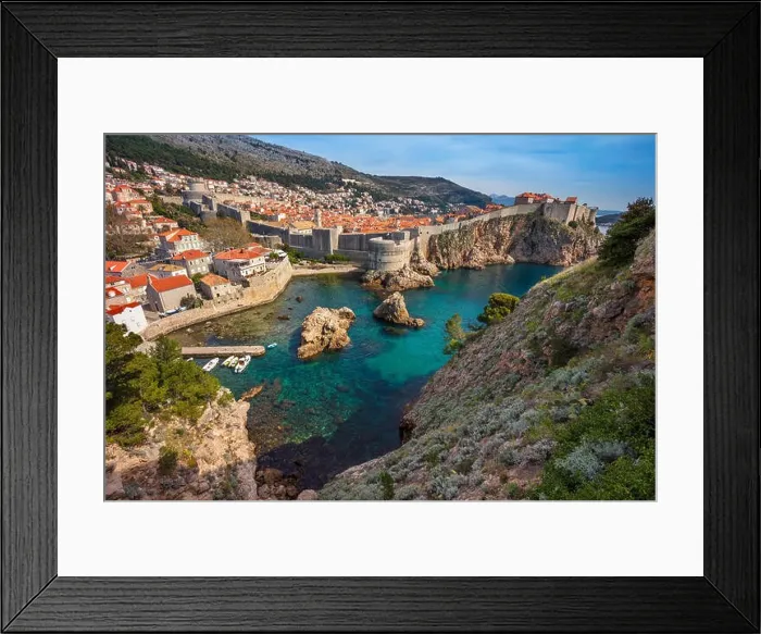 Framed Print : Dubrovnik, Croatia. Beautiful romantic old town of Dubrovnik during sunny day Framed Print : Dubrovnik, Croatia. Beautiful romantic old town of Dubrovnik during sunny day