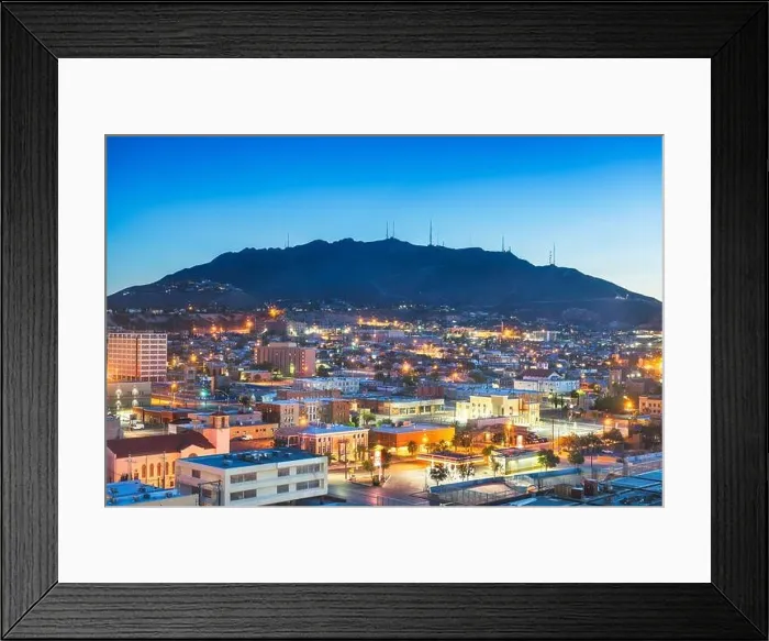 Framed Print : El Paso, Texas, USA downtown city skyline at dusk with Juarez, Mexico in the distance Framed Print : El Paso, Texas, USA downtown city skyline at dusk with Juarez, Mexico in the distance