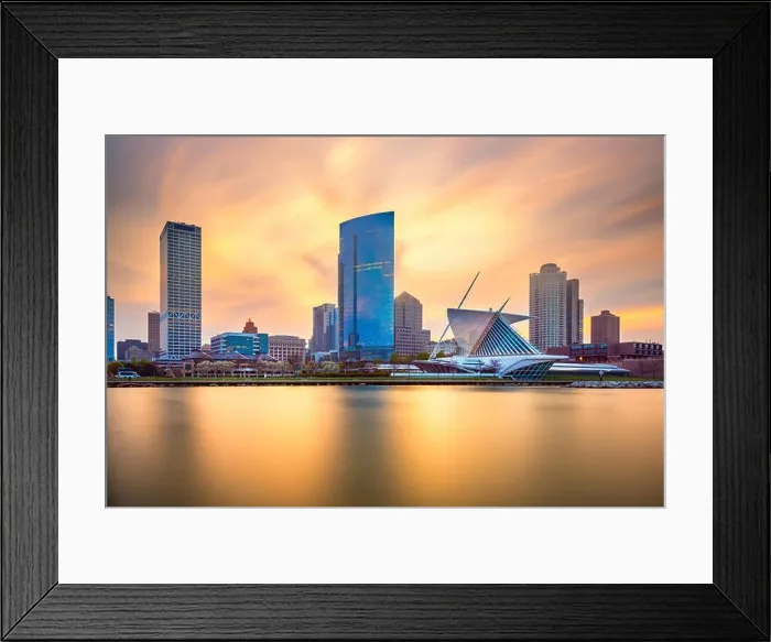 Framed Print : Milwaukee, Wisconsin, USA downtown city skyline on Lake Michigan at twilight Framed Print : Milwaukee, Wisconsin, USA downtown city skyline on Lake Michigan at twilight