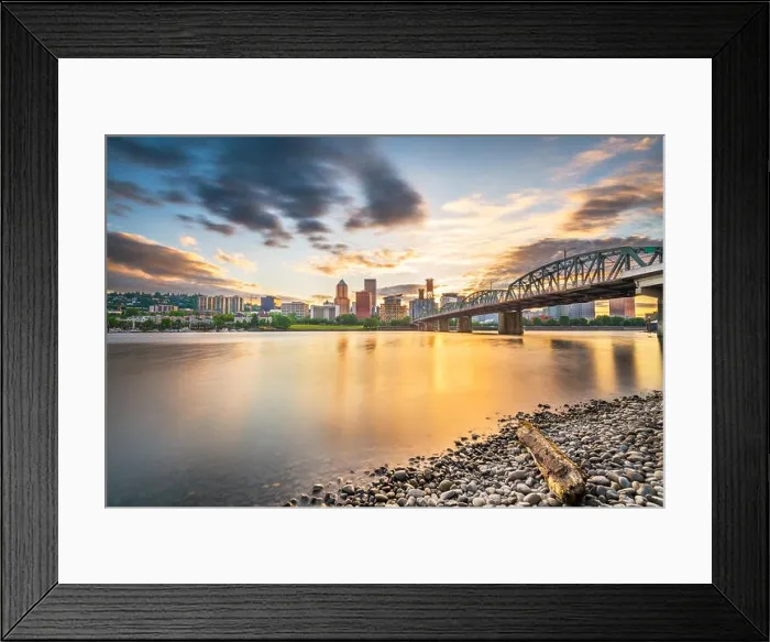 Framed Print : Portland, Oregon, USA skyline at dusk on the Willamette River Framed Print : Portland, Oregon, USA skyline at dusk on the Willamette River