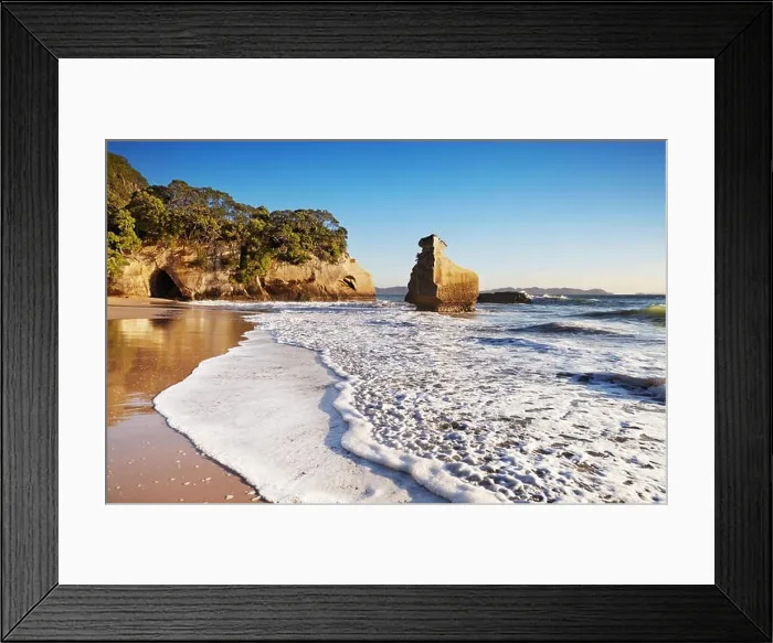 Framed Print : Smiling Sphinx rock near Cathedral Cove, Coromandel Peninsula, New Zealand Framed Print : Smiling Sphinx rock near Cathedral Cove, Coromandel Peninsula, New Zealand