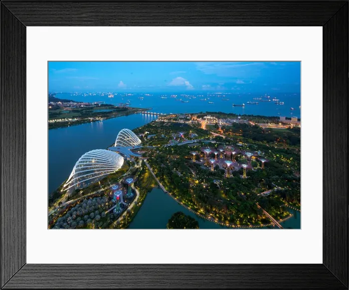 Framed Print : Aerial night view of Singapore Gardens near Marina Bay in Singapore in night