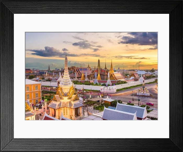 Framed Print : Bangkok, Thailand at the Temple of the Emerald Buddha and Grand Palace at dusk Framed Print : Bangkok, Thailand at the Temple of the Emerald Buddha and Grand Palace at dusk