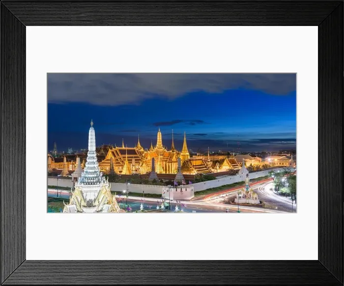 Framed Print : Bangkok, Thailand at the Temple of the Emerald Buddha and Grand Palace at dusk Framed Print : Bangkok, Thailand at the Temple of the Emerald Buddha and Grand Palace at dusk