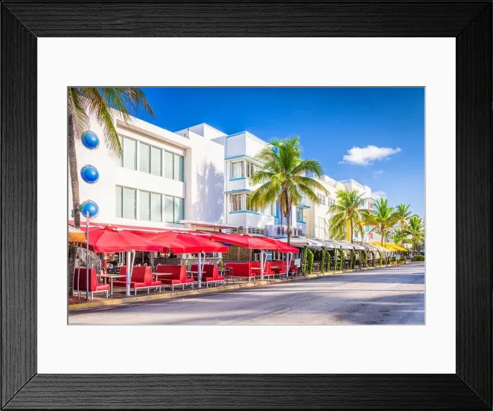 Framed Print : Miami Beach, Florida, USA on Ocean Drive Framed Print : Miami Beach, Florida, USA on Ocean Drive