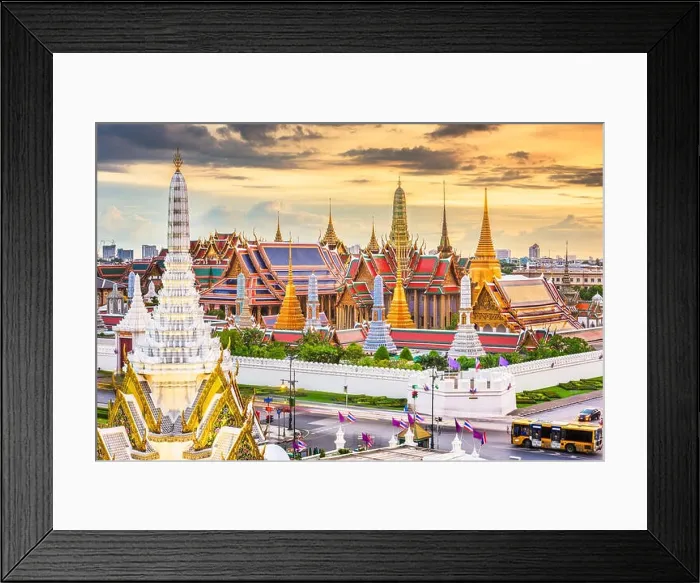 Framed Print : Bangkok, Thailand at the Temple of the Emerald Buddha and Grand Palace at dusk Framed Print : Bangkok, Thailand at the Temple of the Emerald Buddha and Grand Palace at dusk