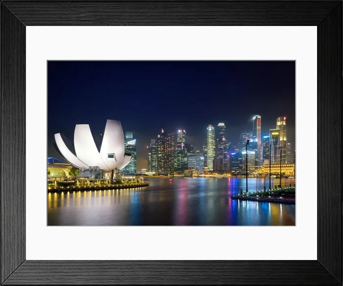 Framed Print : Singapore business district skyline in night at Marina Bay, Singapore Framed Print : Singapore business district skyline in night at Marina Bay, Singapore