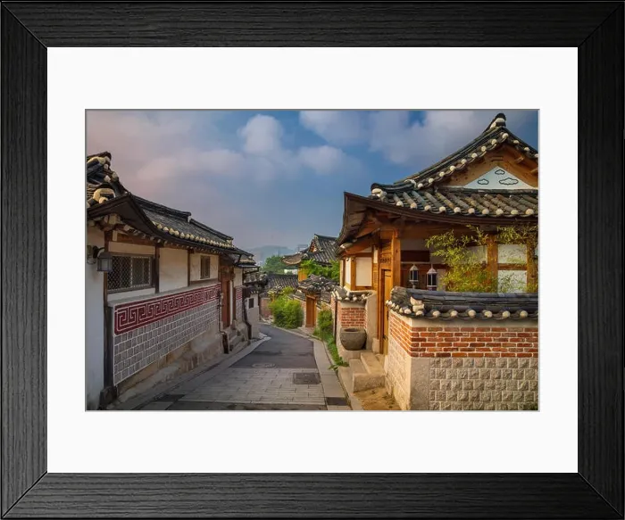 Framed Print : Seoul. Traditional Korean style architecture at Bukchon Hanok Village in Seoul, South Korea Framed Print : Seoul. Traditional Korean style architecture at Bukchon Hanok Village in Seoul, South Korea