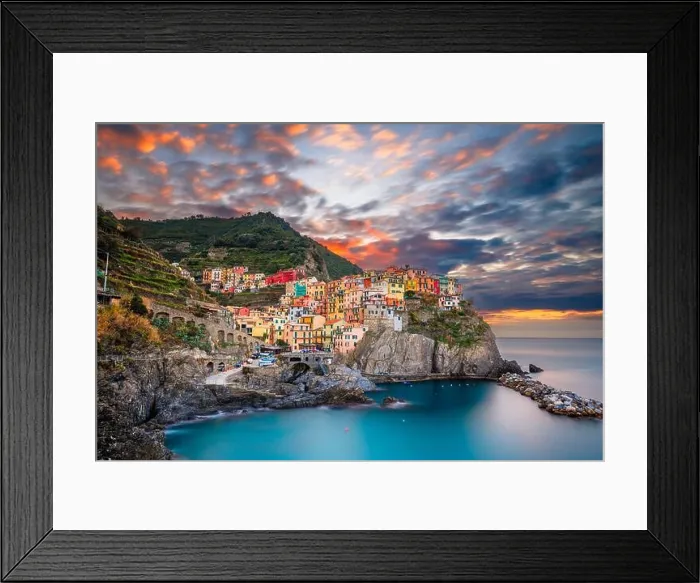 Framed Print : Manarola, La Spezia, Italy coastal view in Cinque Terre at dawn Framed Print : Manarola, La Spezia, Italy coastal view in Cinque Terre at dawn