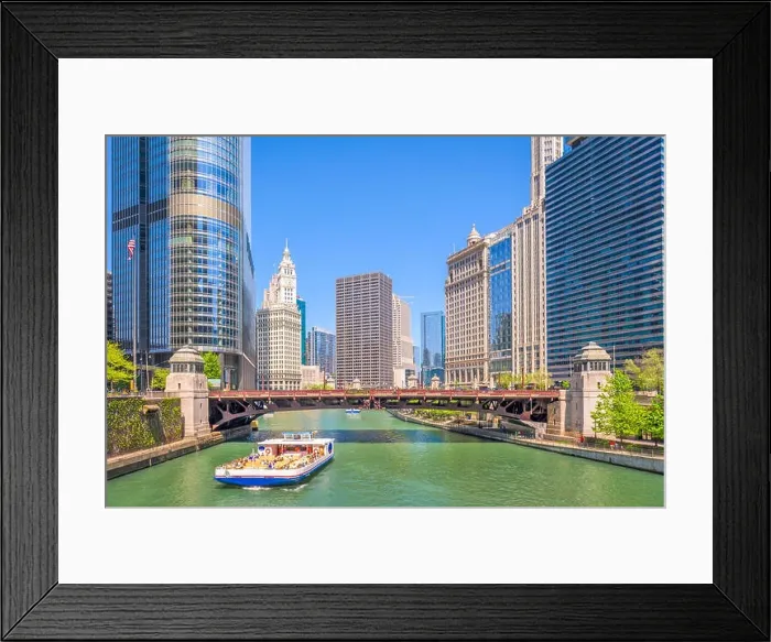 Framed Print : Chicago, Illinois, USA sightseeing cruise and skyline on the river Framed Print : Chicago, Illinois, USA sightseeing cruise and skyline on the river