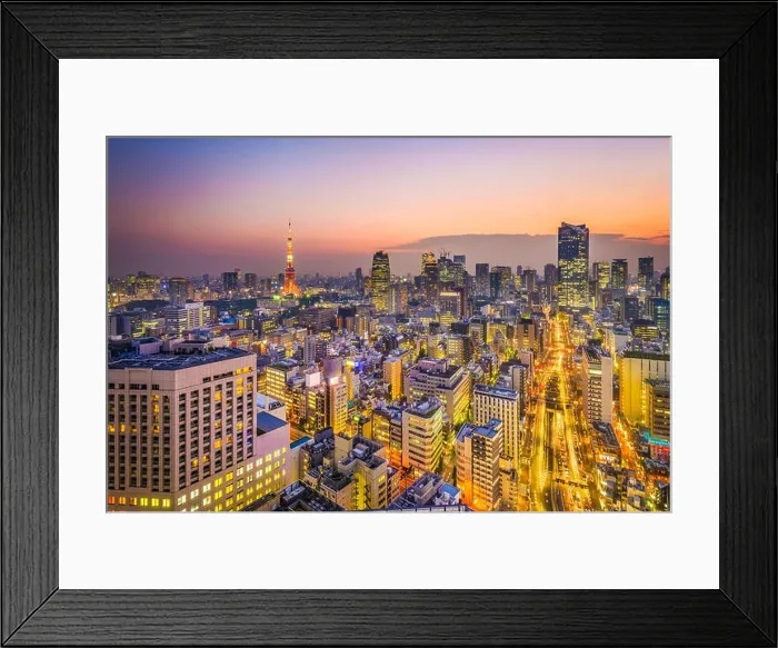 Framed Print : Tokyo, Japan Skyline at dusk Framed Print : Tokyo, Japan Skyline at dusk