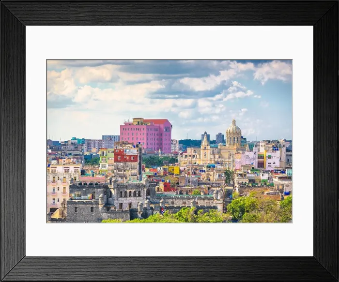 Framed Print : Havana, Cuba downtown skyline on the Malecon Framed Print : Havana, Cuba downtown skyline on the Malecon