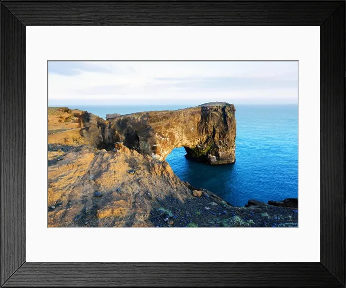 Framed Print : Unique basalt arch on Dyrholaey Framed Print : Unique basalt arch on Dyrholaey