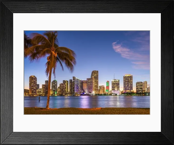 Framed Print : Miami, Florida, USA downtown skyline from across the Biscayne Bay at twilight Framed Print : Miami, Florida, USA downtown skyline from across the Biscayne Bay at twilight