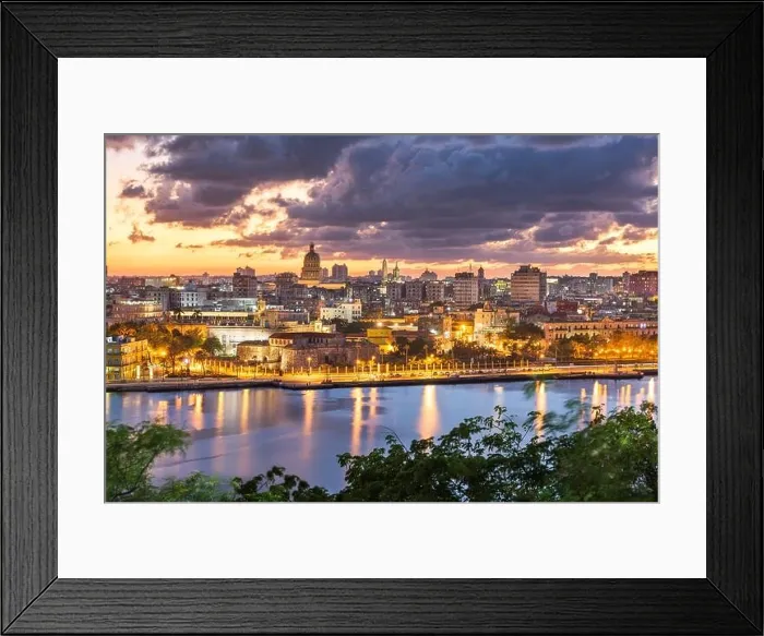 Framed Print : Havana, Cuba downtown skyline at dusk Framed Print : Havana, Cuba downtown skyline at dusk