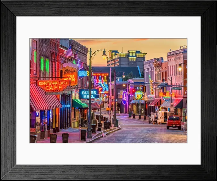 Framed Print : MEMPHIS, TENNESSEE - AUGUST 25, 2017: Blues Clubs on historic Beale Street at twilight Framed Print : MEMPHIS, TENNESSEE - AUGUST 25, 2017: Blues Clubs on historic Beale Street at twilight