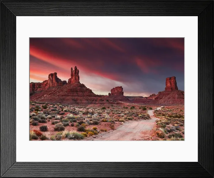 Framed Print : Valley of the Gods at sunset, Utah, USA Framed Print : Valley of the Gods at sunset, Utah, USA