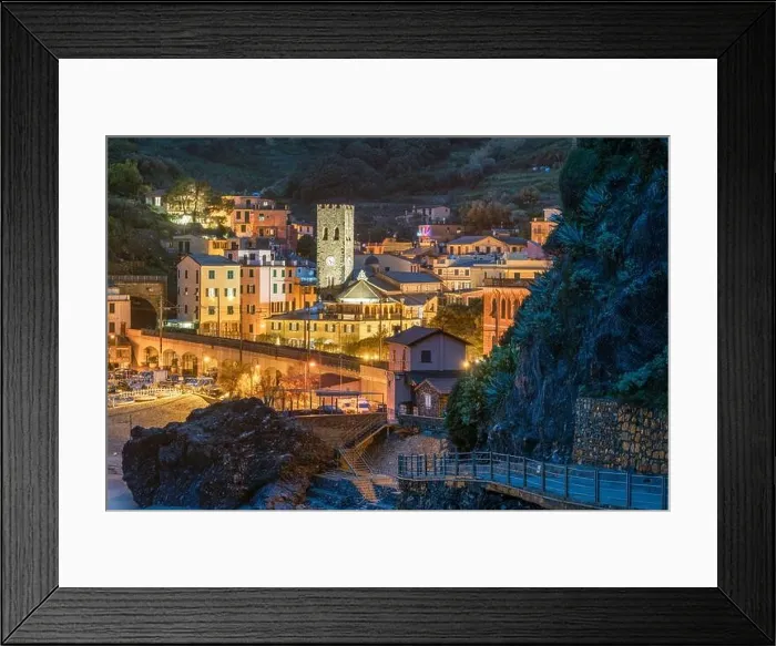 Framed Print : Monterosso, Italy in the Cinque Terre region at dusk on the Mediterranean Sea Framed Print : Monterosso, Italy in the Cinque Terre region at dusk on the Mediterranean Sea