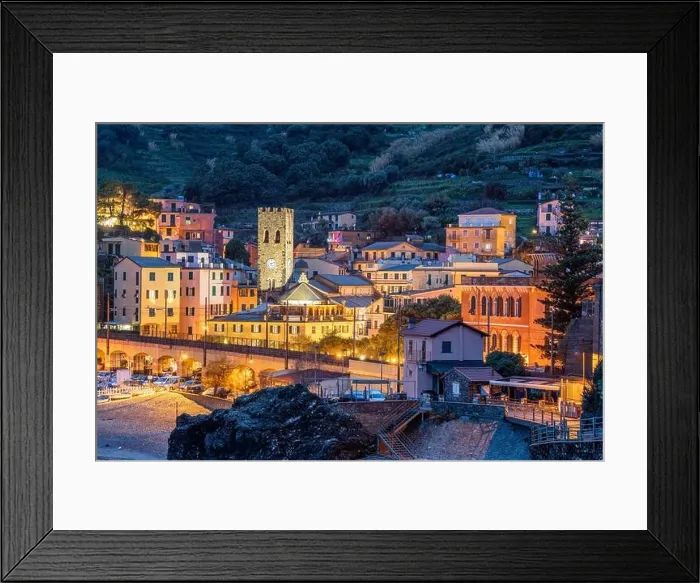 Framed Print : Monterosso, Italy in the Cinque Terre region at dusk on the Mediterranean Sea Framed Print : Monterosso, Italy in the Cinque Terre region at dusk on the Mediterranean Sea
