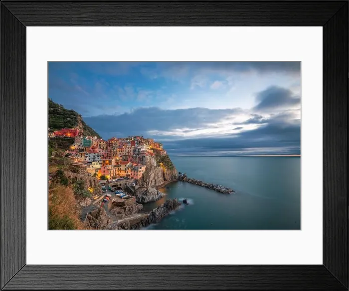 Framed Print : Manarola, La Spezia, Italy coastal view in Cinque Terre at dawn Framed Print : Manarola, La Spezia, Italy coastal view in Cinque Terre at dawn