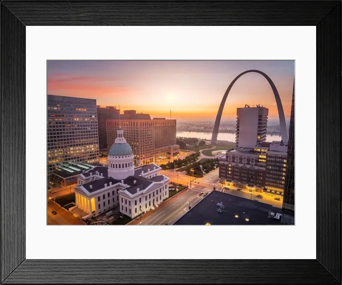 Framed Print : St. Louis, Missouri, USA downtown cityscape with the arch and courthouse at dusk Framed Print : St. Louis, Missouri, USA downtown cityscape with the arch and courthouse at dusk