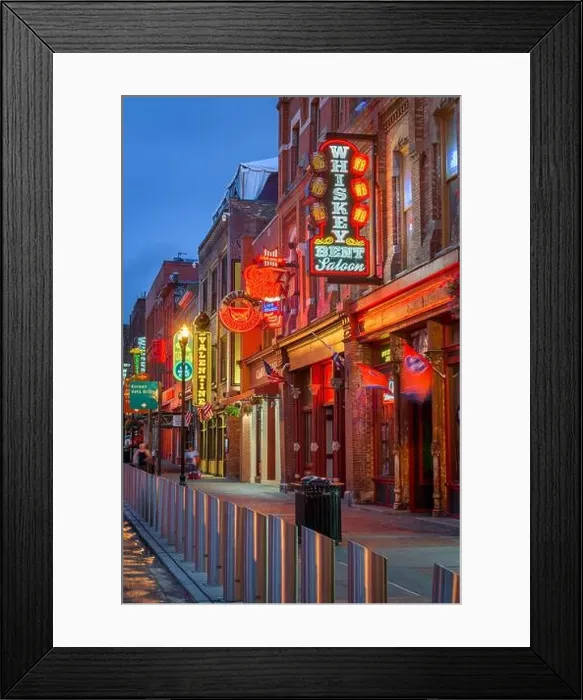 Framed Print : NASHVILLE, TENNESSEE - AUGUST 20, 2018: Honky-tonks on Lower Broadway Framed Print : NASHVILLE, TENNESSEE - AUGUST 20, 2018: Honky-tonks on Lower Broadway