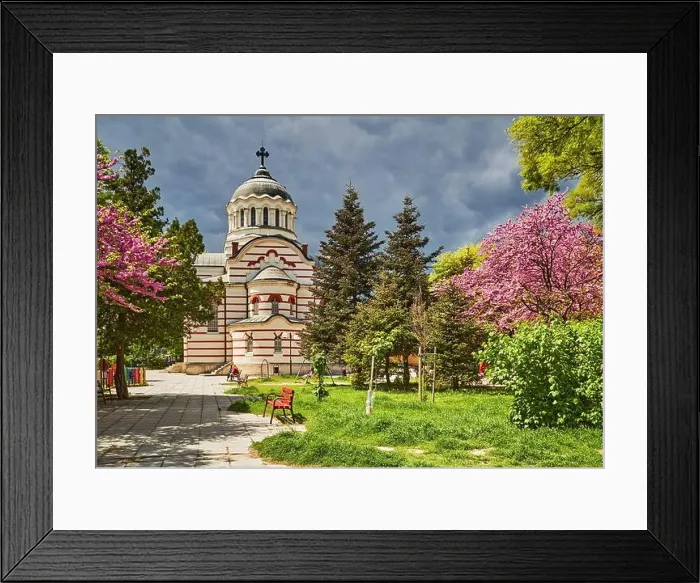 Framed Print : Orthodox church Sveta Petka in Bulgarian city of Varna Framed Print : Orthodox church Sveta Petka in Bulgarian city of Varna