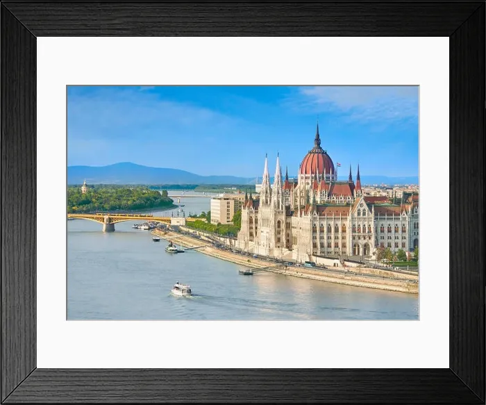 Framed Print : Hungarian Parliament building, Budapest, Hungary Framed Print : Hungarian Parliament building, Budapest, Hungary
