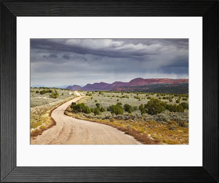 Framed Print : House Rock Valley road in Utah and Arizona desert, USA Framed Print : House Rock Valley road in Utah and Arizona desert, USA