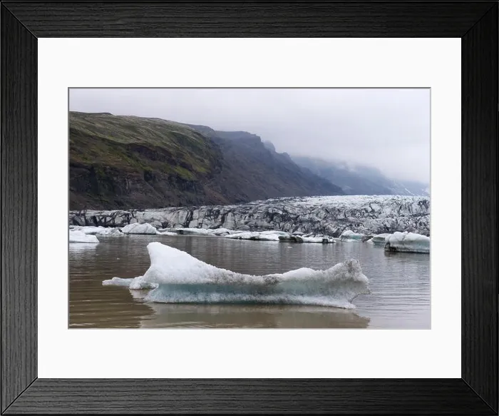 Framed Print : Icebergs in Fjallsarlon glacial lagoon Framed Print : Icebergs in Fjallsarlon glacial lagoon