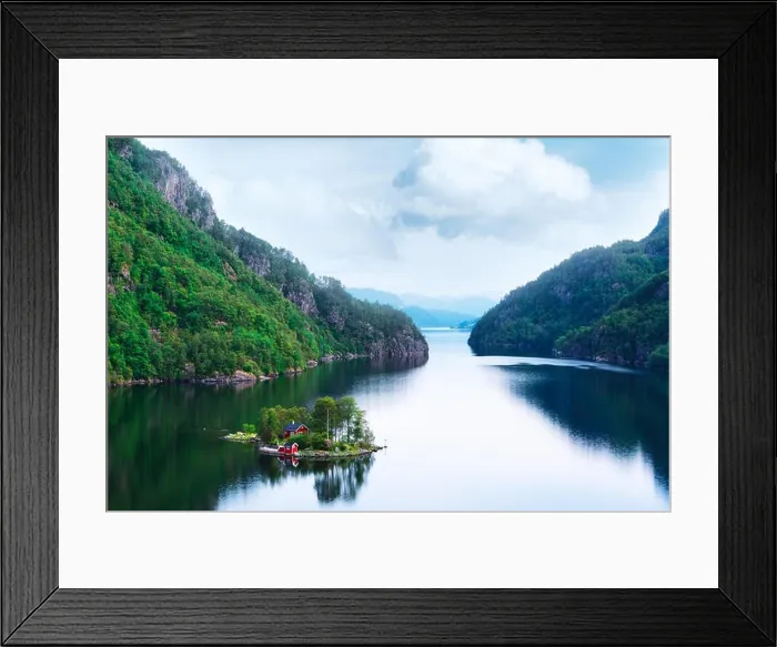 Framed Print : Breathtaking view of small island Framed Print : Breathtaking view of small island