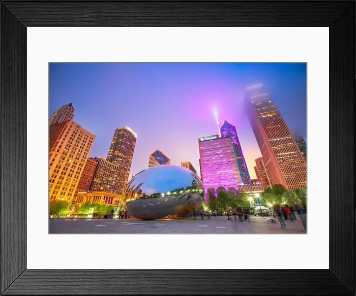 Framed Print : CHICAGO - ILLINOIS: MAY 12, 2018: Tourists visit Cloud Gate in Millennium Park in the evening Framed Print : CHICAGO - ILLINOIS: MAY 12, 2018: Tourists visit Cloud Gate in Millennium Park in the evening
