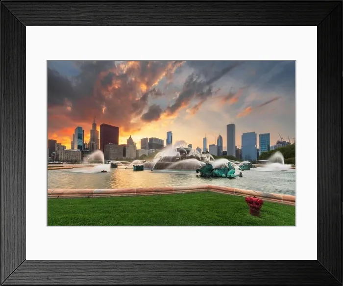 Framed Print : Chicago, Illinois, USA skyline and fountain at dusk Framed Print : Chicago, Illinois, USA skyline and fountain at dusk