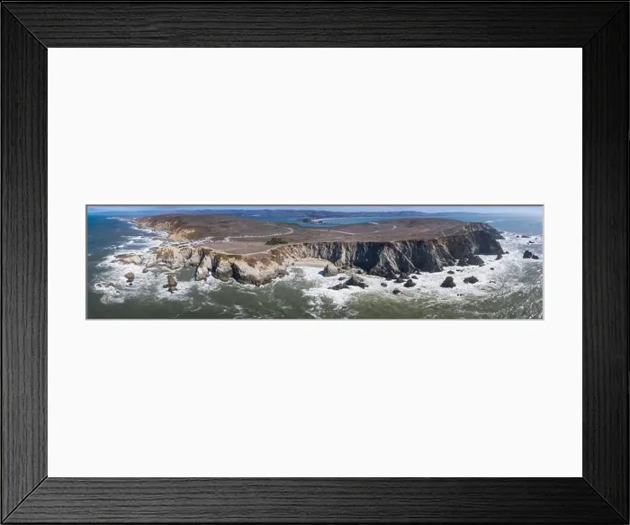 Framed Print : The Pacific Ocean crashes against the rugged and scenic seashore of Northern California. This beautiful region has incredible coastal landscapes Framed Print : The Pacific Ocean crashes against the rugged and scenic seashore of Northern California. This beautiful region has incredible coastal landscapes