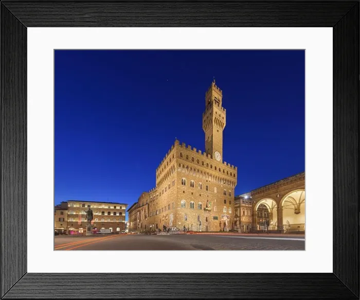 Framed Print : Florence, Italy from Piazza della Signoria with Palazzo Vecchio at night Framed Print : Florence, Italy from Piazza della Signoria with Palazzo Vecchio at night