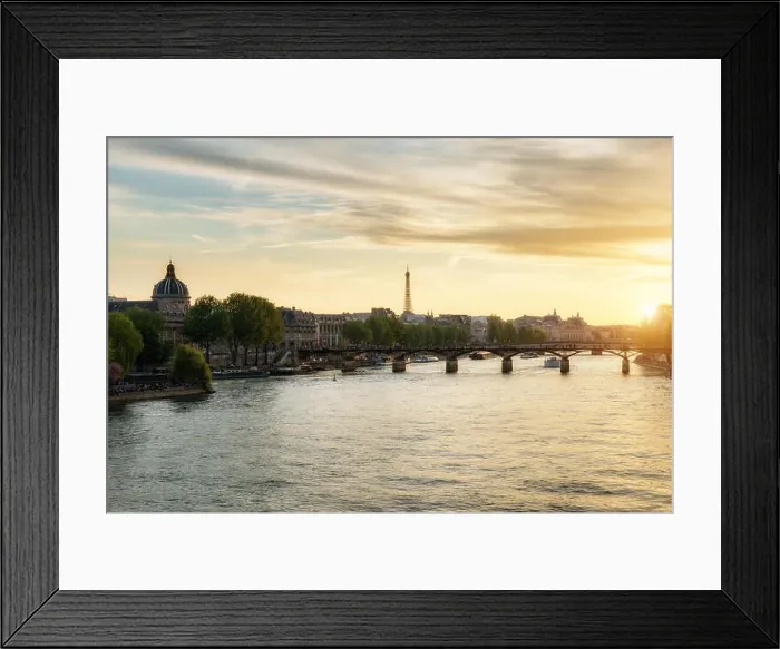 Framed Print : Seine river and Pont des Arts bridge in suset at Paris, France Framed Print : Seine river and Pont des Arts bridge in suset at Paris, France