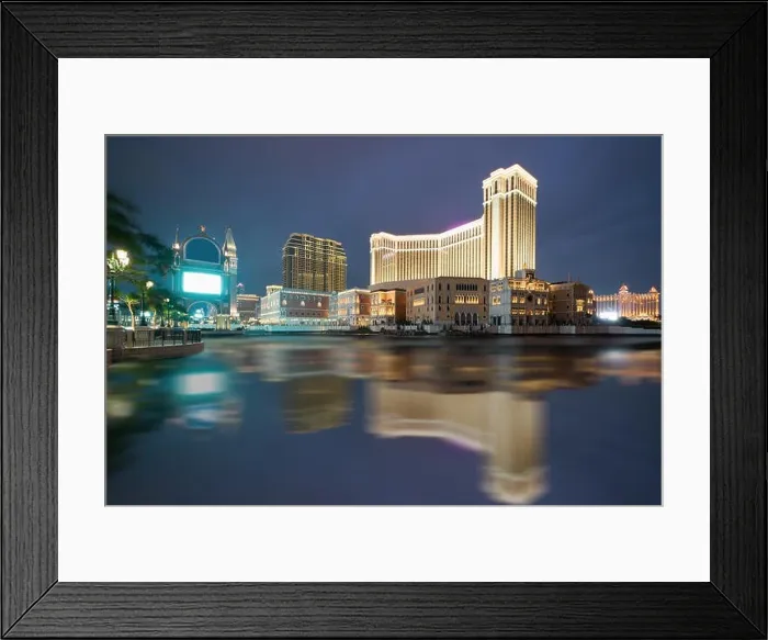 Framed Print : The Venetian Macao Casino and Hotel in Macau (Macao), China Framed Print : The Venetian Macao Casino and Hotel in Macau (Macao), China