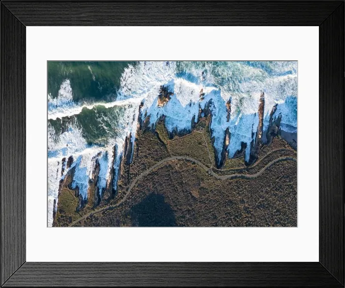 Framed Print : The Pacific Ocean meets the beautiful and rocky shoreline of Central California, near Morro Bay. This scenic region is a popular vacation destination Framed Print : The Pacific Ocean meets the beautiful and rocky shoreline of Central California, near Morro Bay. This scenic region is a popular vacation destination