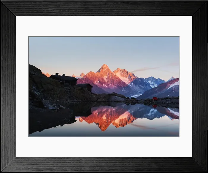 Framed Print : Colourful sunset on Lac Blanc lake in France Alps. Monte Bianco mountain range on background. Vallon de Berard Nature Preserve, Chamonix, Graian Alps Framed Print : Colourful sunset on Lac Blanc lake in France Alps. Monte Bianco mountain range on background. Vallon de Berard Nature Preserve, Chamonix, Graian Alps