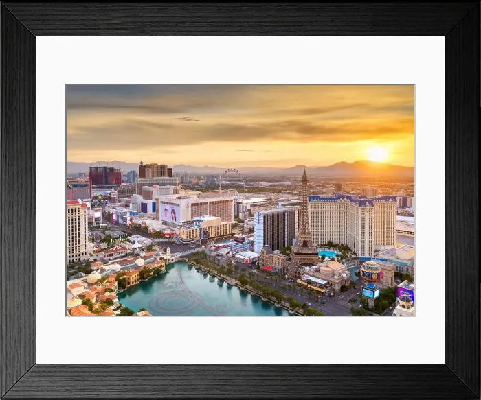 Framed Print : LAS VEGAS, NEVADA - APRIL 19, 2018: Hotels and Casinos along the strip at dusk Framed Print : LAS VEGAS, NEVADA - APRIL 19, 2018: Hotels and Casinos along the strip at dusk