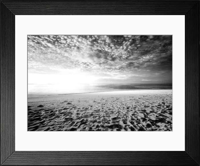 Framed Print : Empty tropical beach background. Horizon with sky and white sand. Idyllic beach landscape Framed Print : Empty tropical beach background. Horizon with sky and white sand. Idyllic beach landscape