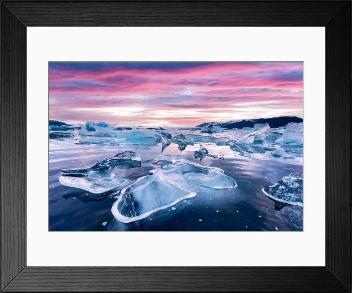 Framed Print : Icebergs in Jokulsarlon glacial lagoon. Vatnajokull National Park, southeast Iceland, Europe. Landscape photography Framed Print : Icebergs in Jokulsarlon glacial lagoon. Vatnajokull National Park, southeast Iceland, Europe. Landscape photography