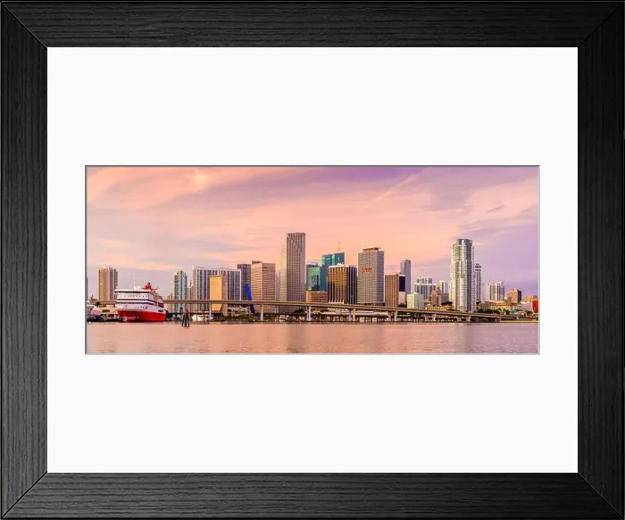 Framed Print : Miami, Florida, USA downtown cityscape on the bay Framed Print : Miami, Florida, USA downtown cityscape on the bay