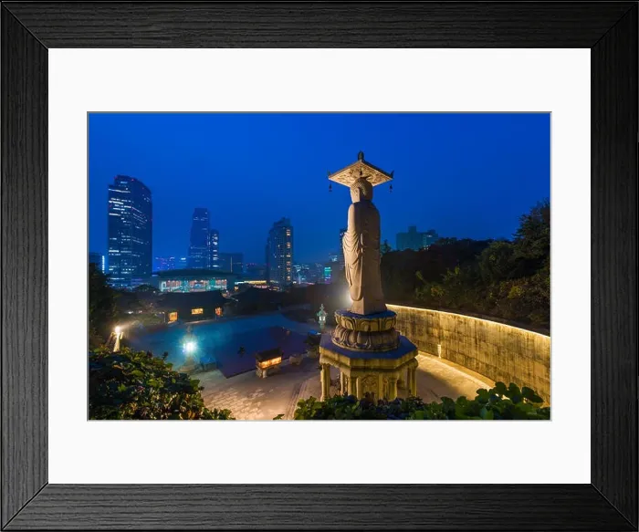 Framed Print : Bongeunsa Temple in the Gangnam District of Seoul, Korea Framed Print : Bongeunsa Temple in the Gangnam District of Seoul, Korea