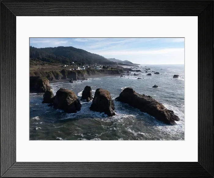 Framed Print : The serene Pacific Ocean washes onto the rugged coastline of Northern California at Westport. The Pacific Coast Highway runs along this scenic region Framed Print : The serene Pacific Ocean washes onto the rugged coastline of Northern California at Westport. The Pacific Coast Highway runs along this scenic region