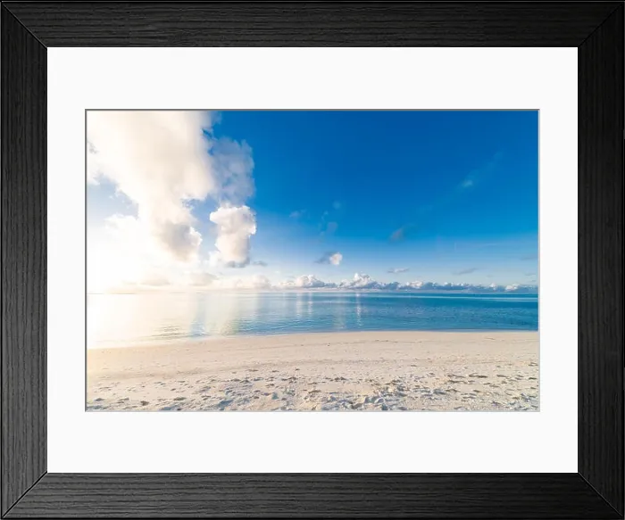 Framed Print : Beautiful tropical beach, endless sea horizon. Earth ecology concept, beautiful nature Framed Print : Beautiful tropical beach, endless sea horizon. Earth ecology concept, beautiful nature