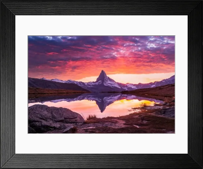 Framed Print : Splendid landscape with colorful sunrise on Stellisee lake. Snowy Matterhorn Cervino peak with reflection in clear water. Zermatt, Swiss Alps